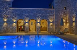 Villa Castle, Αστέρι, pool area night I