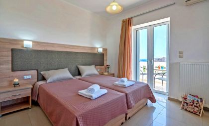 Villa Aretousa 2, Αγία Μαρίνα, bedroom twin top floor 1