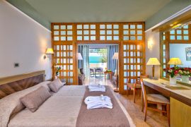 Porto Platanias Beach Resort, Платаньяс, junior suite private pool 1]