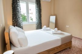 Modern City Apartment, Chania, bedroom1a