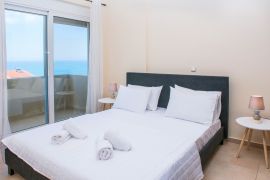 Comfortable Apartment, Chania town, bedroom 1