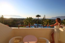 Regina Hotel, Kissamos, lovely sea views 1