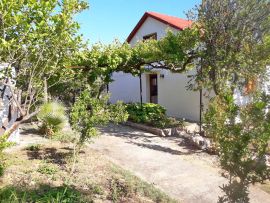 Picturesque House, Kalyves, entrance 1