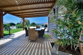 Tersanas Villa Nikos, Tersanas, exterior dining area 1