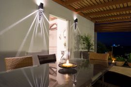 Tersanas Villa Nikos, Tersanas, entrance table night 1
