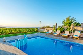 Uphill Villa, Agia Marina, private pool 1