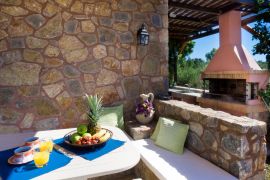 Villa Litsarda, Litsarda, exterior dining area 3