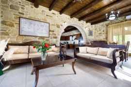 Cozy Stone Villa, Falassarna, living-room