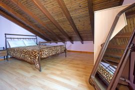 Bright Maisonette, Chrissi Akti, attic bedroom double 1a