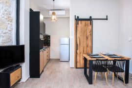 Elegant Apartment, Ville de La Canée, dinning area 1c