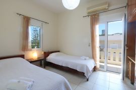 Popi Penthouse, Kissamos, bedroom twin 1a