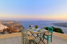 Archipel Mansion, Fira, veranda evening 1