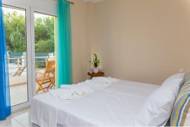 Geas House Thalassa, Ταυρωνίτης, bedroom twin 2a