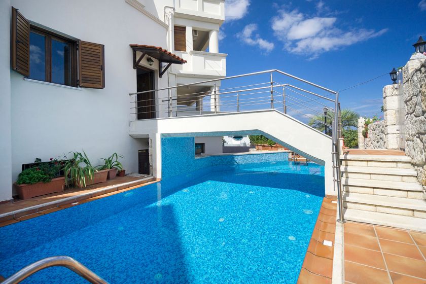 Finest Villa, Chania, swimming pool 1