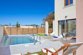 Villa Theasis, Агиа Марина, pool area 2