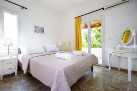 Golden Sea Villa, Ставрос, upper floor bedroom 4a