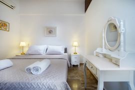 Golden Sea Villa, Stavros, upper floor bedroom 5a