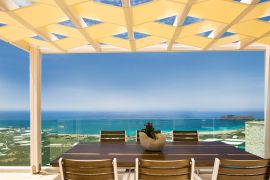 Elia Villa, Falassarna, courtyard dining area