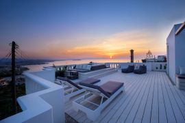 Rooftop Jacuzzi Apartment, Città della Canea, roof top area 6