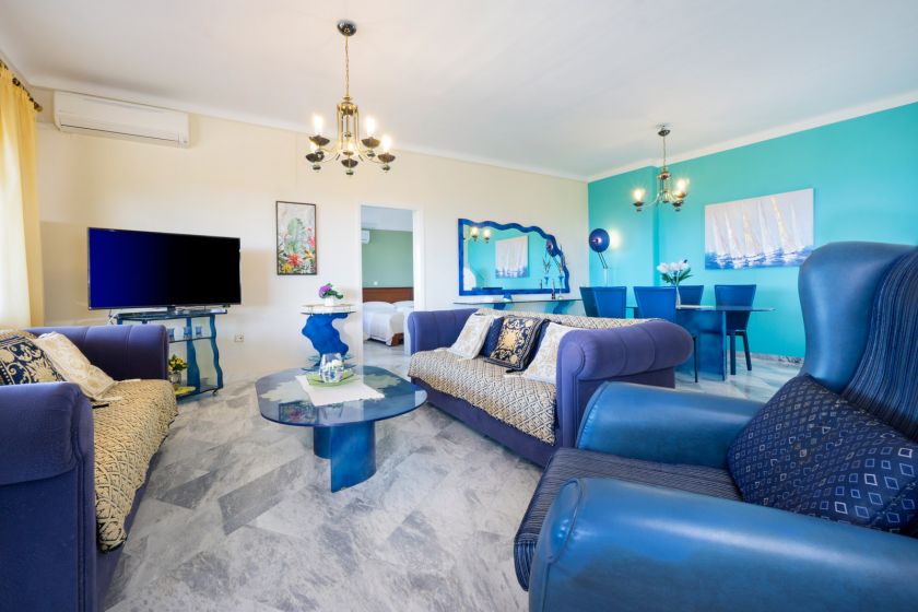 Turquoise Apartment, Tavronitis, open plan 2