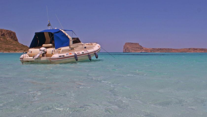 Private Trips from Falassarna, Φαλάσσαρνα, boat of 9 meters