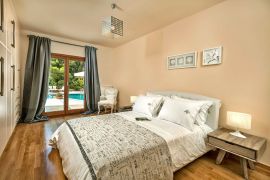 Angel Villa, Καλαθάς, bedroom guest 1b