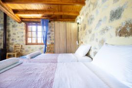 Villa Talos, Palaiochora, maisonette bedroom b1