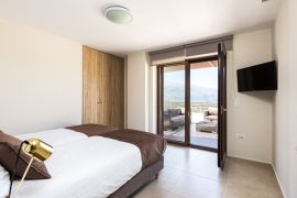 Scenic Villa, Malaxa, bedroom twin 2b