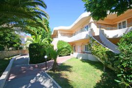 Seafront Apartments, Αδελιανός Κάμπος, gardens-III