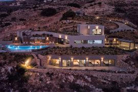 Villa Searock, Almyrida, villa nightview 1