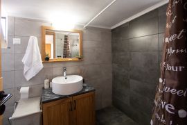 Comfy Apartment, Chania, bathroom-1b