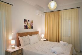 Aristea Seaside Apartment, Chania, bedroom 1a