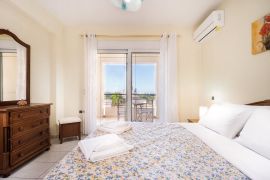 Wonderful Villa, Agios Onoufrios, bedroom double middle floor 3bb