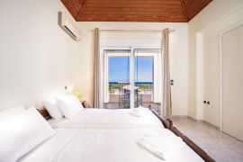 Wonderful Villa, Άγιος Ονούφριος, bedroom twin top floor 4aa