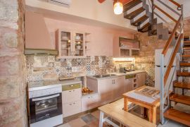 Avocado Villa Fivos, Sirili, fully equipped kitchen 1