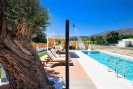 Villa Marianna, Αγία Γαλήνη, outdoor shower 1a