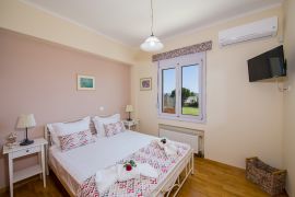 Vrahokipos Villa, Kounoupidiana, bedroom 3a