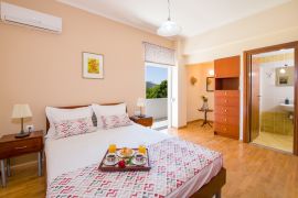 Vrahokipos Villa, Kounoupidiana, bedroom 4a
