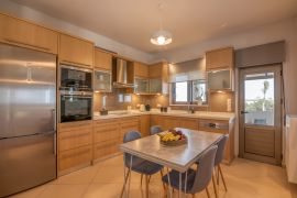 Villa Aviana, Gerani, kitchen 1a