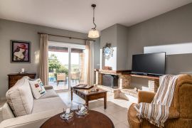 Villa Chloe, Gerani, living room 1