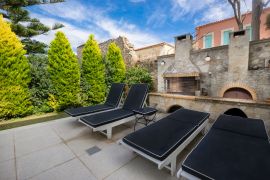 Classy Villa, Archanes, sunbeds