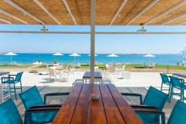 Gigis Apartment, Χρυσή Ακτή, aptera beach bar