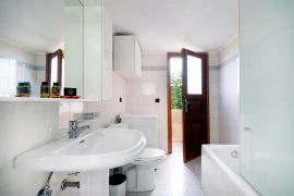 Topolia Villas, Фалассарна, bathroom 1