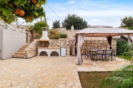 Villa Olga, Almirida, outdoor dining area 1