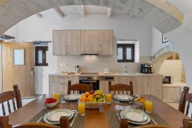 Villa Olga, Almyrída, kitchen1 dining table 1a