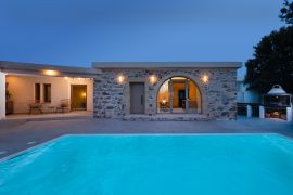 Villa George, Elafonisi, villa george night 1