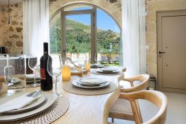 Villa George, Elafonisi, dining table 1a