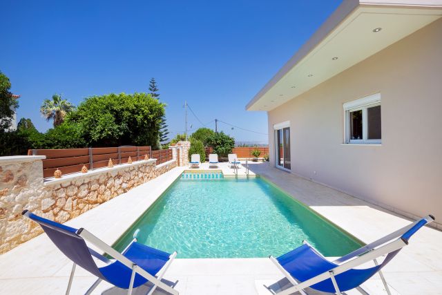 vrahokipos villa akrotiri 1
