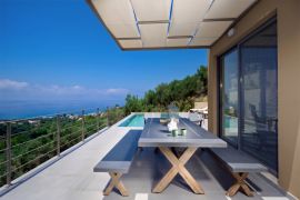 Villa Levande, Sfinari, outdoor dining area 1b