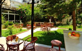 Achillion Palace, Rethymno town, garden-1a